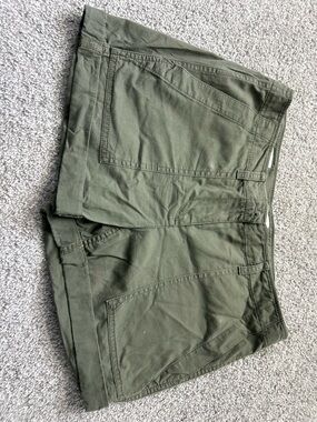 LOFT Olive Green Cargo Shorts